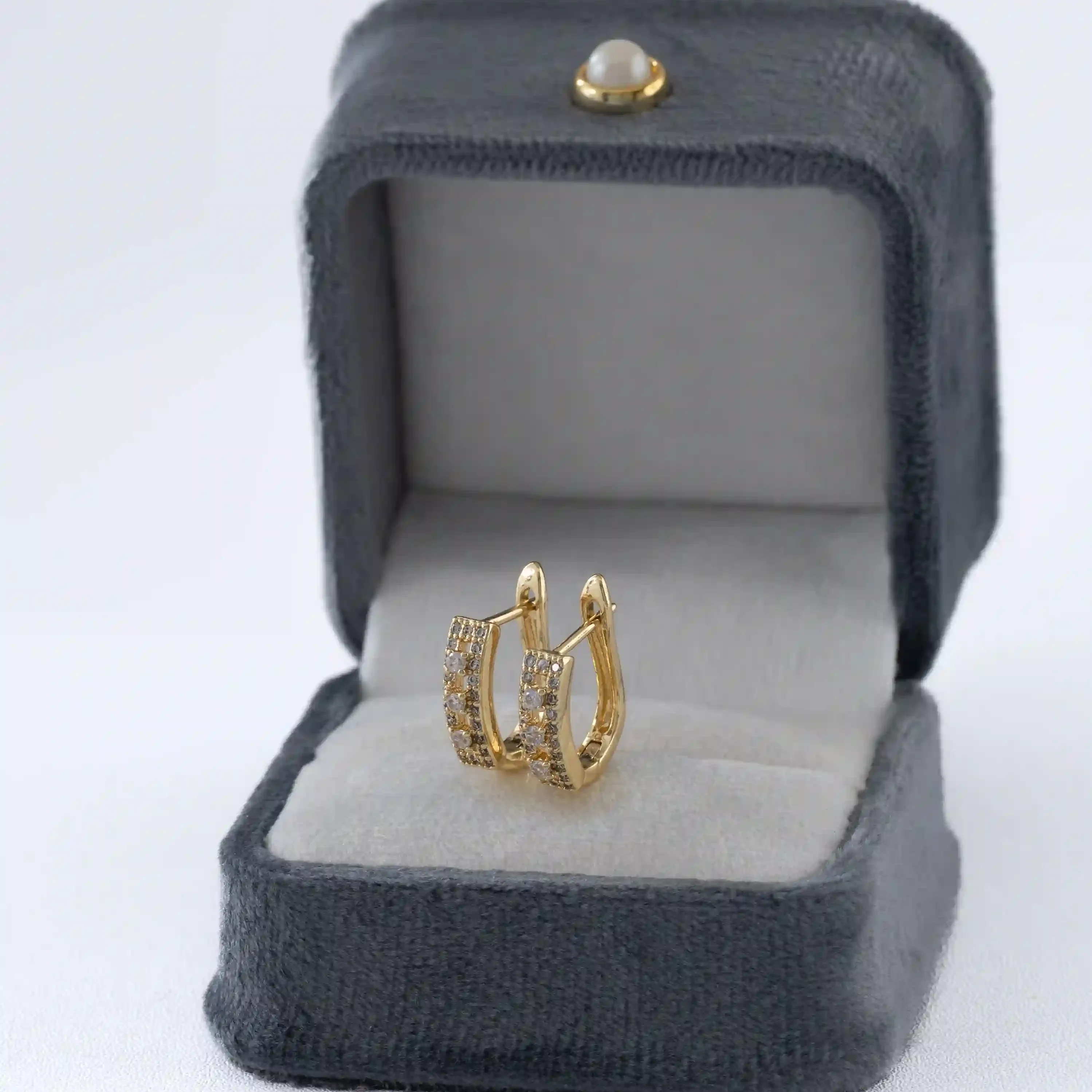 30022